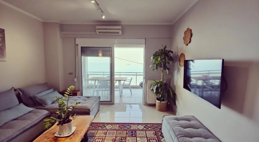 Luxury Seaview Appartment - Image 1
