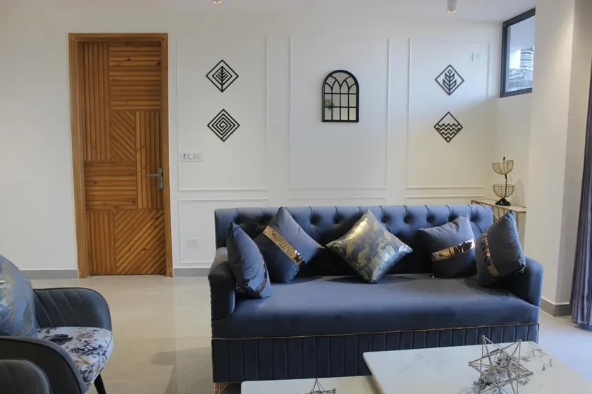 Nirvana By Nest Kasauli 2 BHK Luxury Apartment Rooftop Cafe Free Parking - Image 1