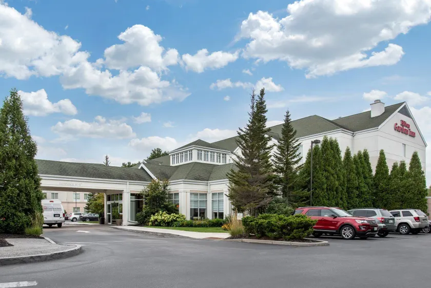 Hilton Garden Inn Portland-Airport - Image 1