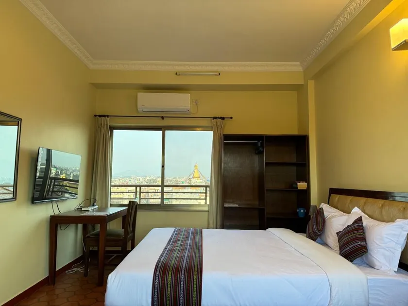 Studio Apartment - Image 1