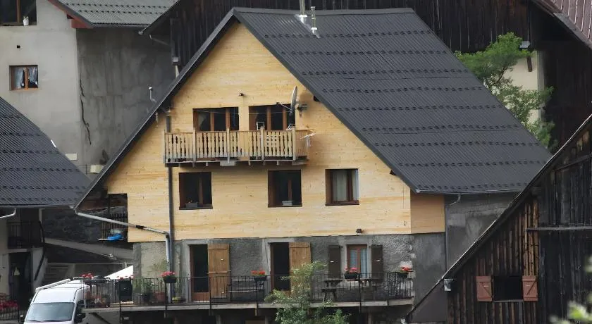 Chalet La Tournette - Image 1