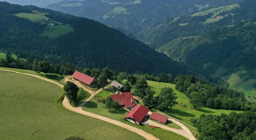 Farmstay&Glamping Visočnik - Image 1