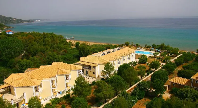 Stamiris Beach Hotel - Image 1