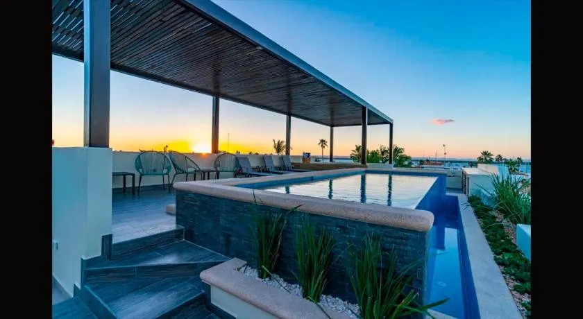 Santa Cruz Suites - Image 1