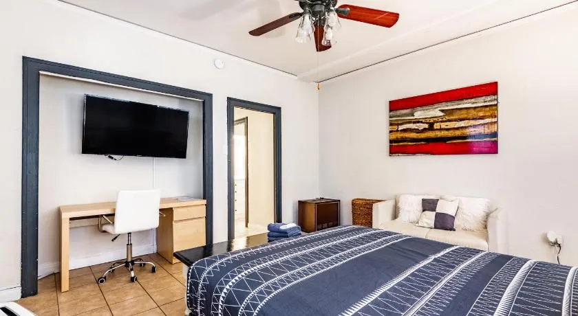 Casa Bonita Apartments - Image 1