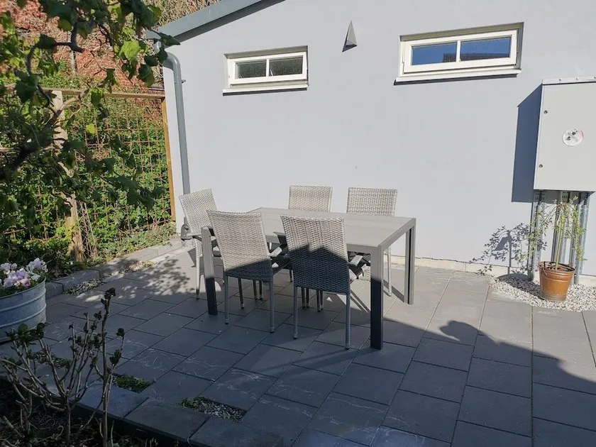 The Garden House - Image 1
