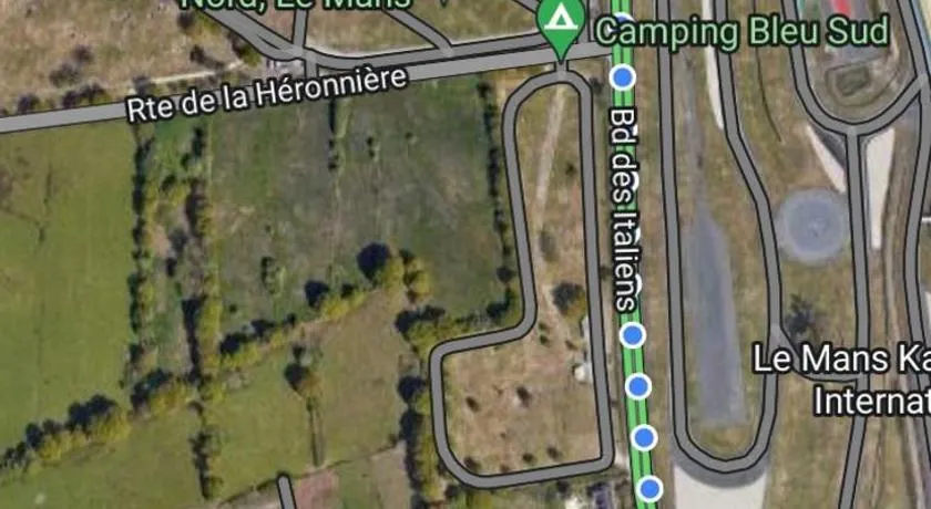 maison 300 m Circuit Bugatti 24h - Image 1