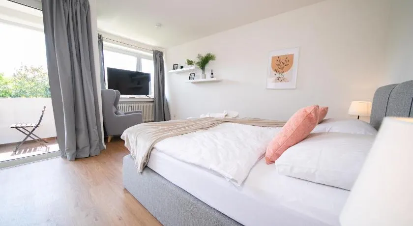 Apartment - Central with kitchen - Balcony - Fair - Image 1