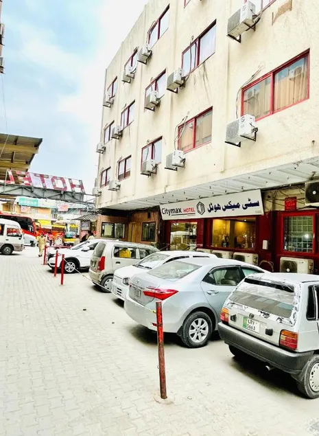 Citymax Hotel - Image 1