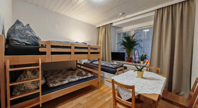 Central Apartment in Ground Floor - Image 1