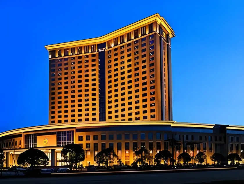 Dolton Changsha Spa Hotel - Image 1
