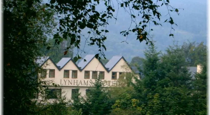 Lynhams Hotel - Image 1