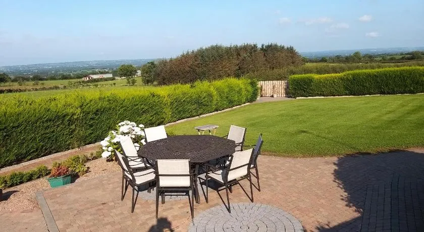 Antrim Heights B&B near Belfast Fleadh 2026 Free Parking - Image 1