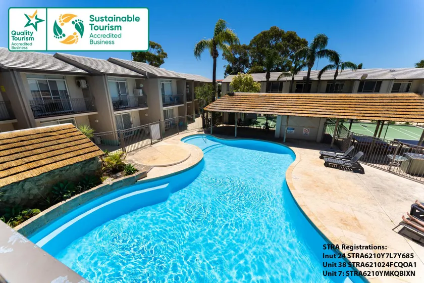 Oasis Mandurah Resort - Image 1