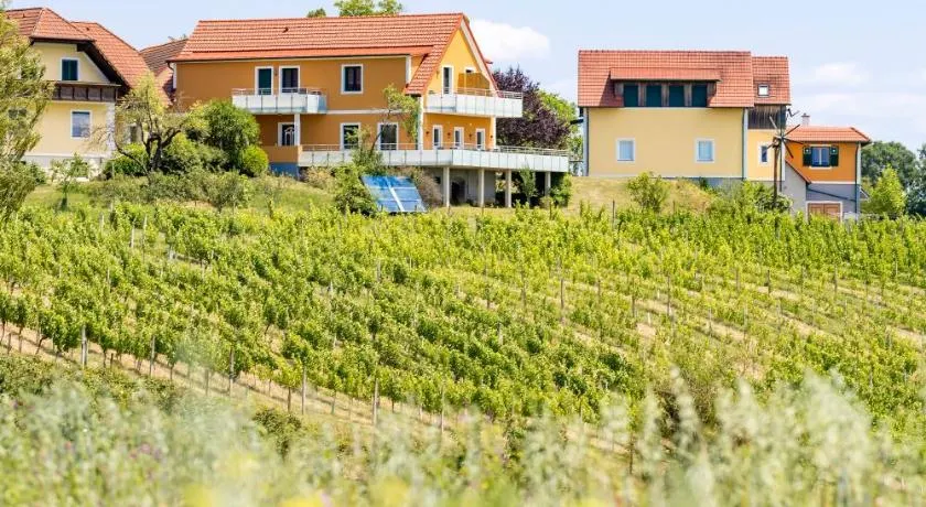 Weinhof Reichmann - Image 1