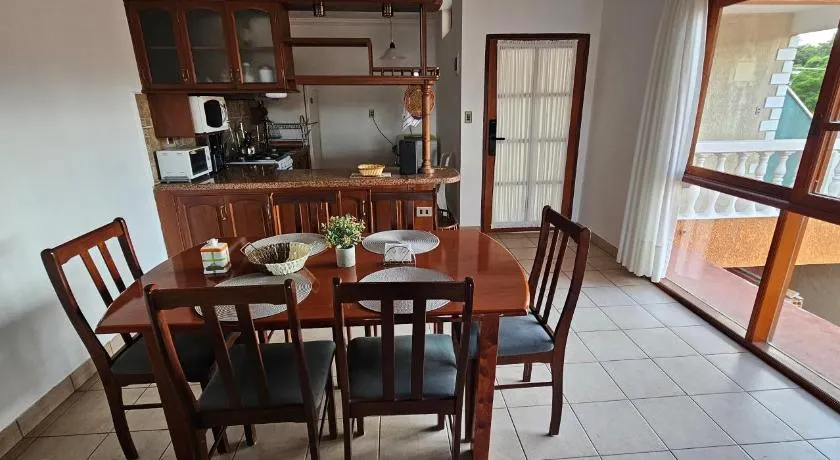 Dpto centrico, balcon y vistas, WiFi, Netflix, 4pax - Image 1