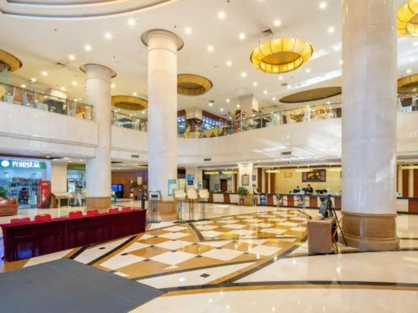 Guangming Hotel - Image 1