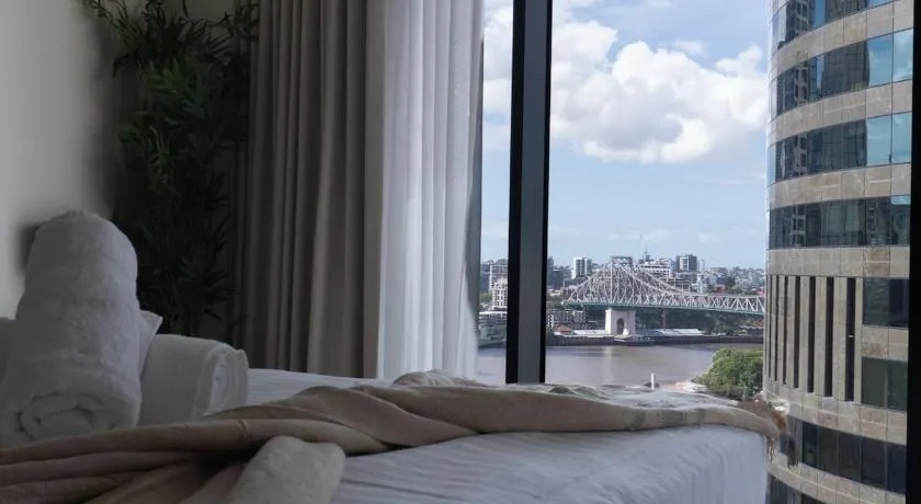 Brisbane City Apartment - Image 1