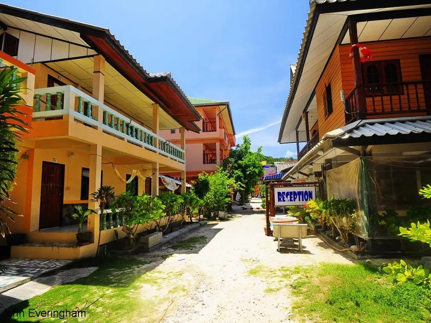 Black & White Bungalows - Image 1