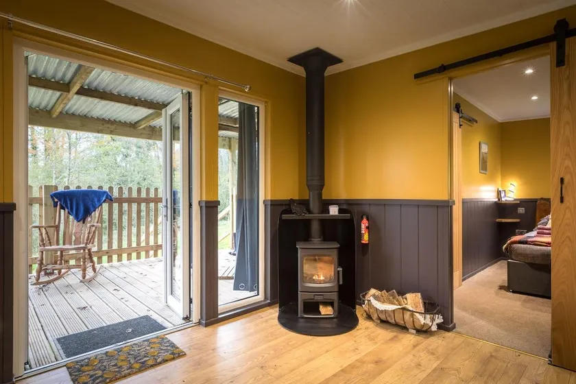 Close to nature Owls Nest 1 bedroom lodge - Image 1