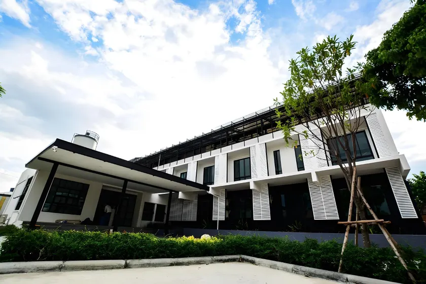 BY Hotel Kanchanaburi - Image 1