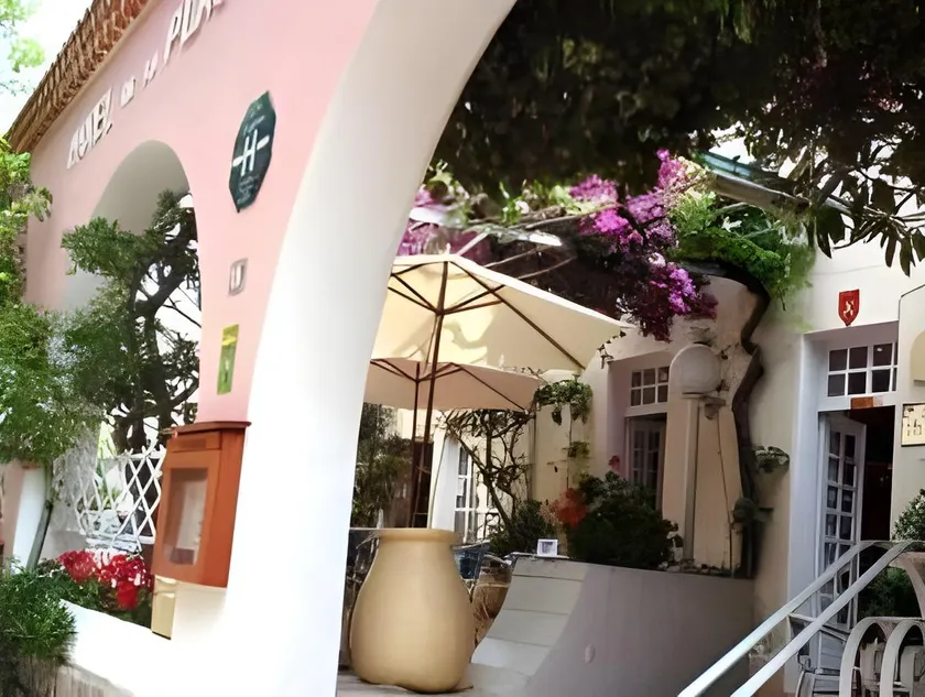 Hotel de la Plage Santa Vittoria - Image 1