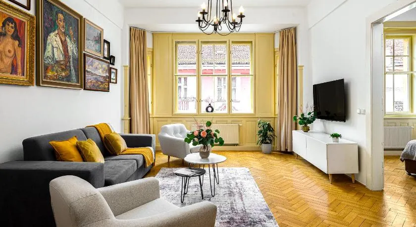 Prague Days - One-bedroom Apartment with Workspace in the Old Town - Image 1