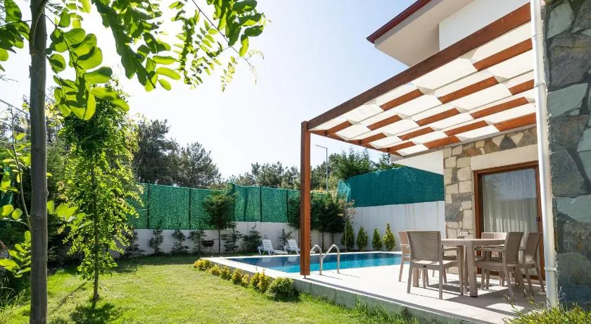 Vintage Villas - Image 1