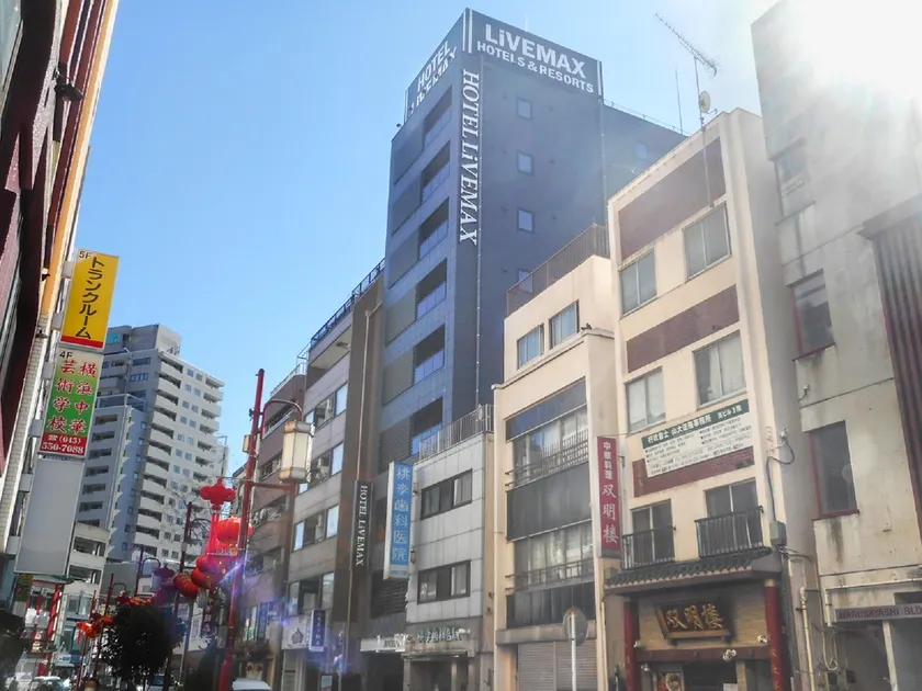 HOTEL LiVEMAX Yokohama Stadium Mae - Image 1
