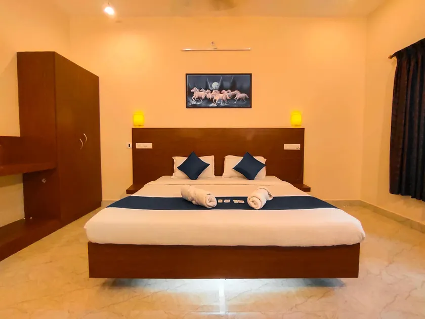 PV Resort - Auro Beach - Image 1