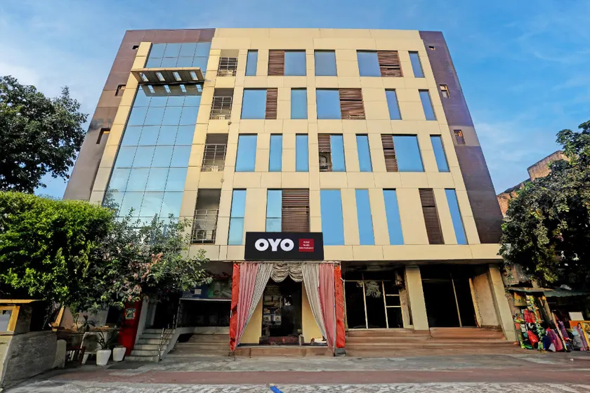 Collection O Noida Saffron - Image 1