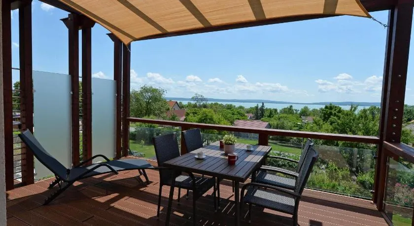 Aranymandula apartmanok - Image 1