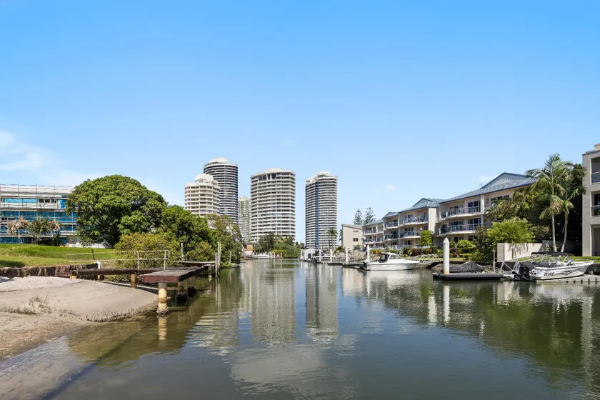 Oatland 26 Esplanade Coastal Retreat - Image 1