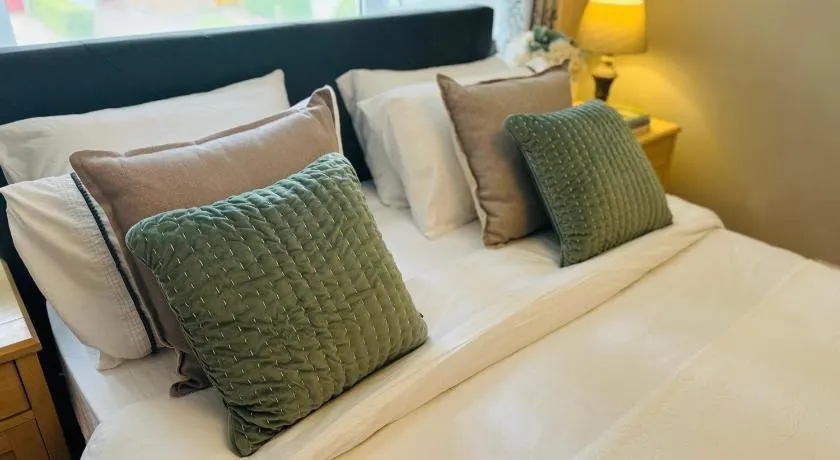 The Cosy Nook Letchwoth - Image 1