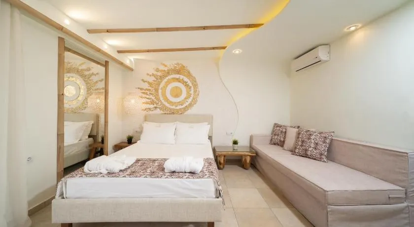 Ester Luxury Rooms - Image 1