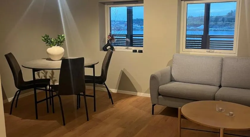 Apartment right by Karmsund - Image 1