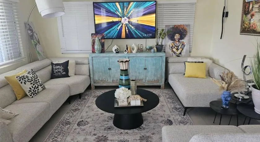 Choose To Be Happy at The Crest Richmond Estates Villa #984 3-BR w Pool - Image 1