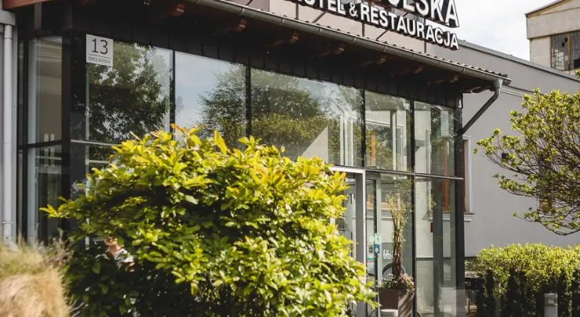 Novopolska - Hotel i Restauracja - Image 1
