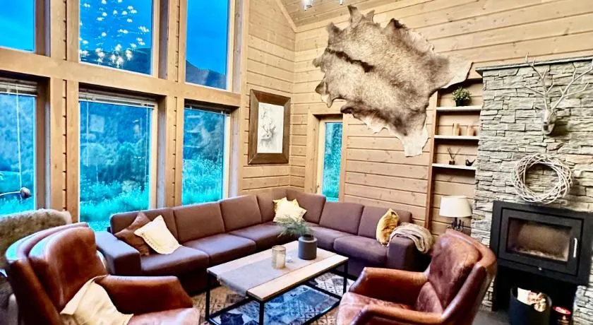 Myrkdalen Lodge II, luxury family cabin ski in and out - Image 1