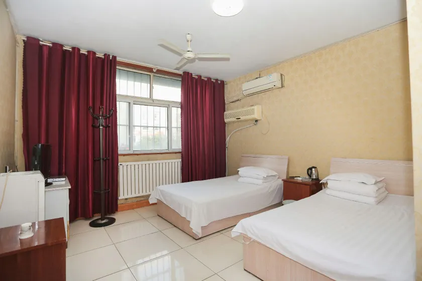 Wenya Hotel - Image 1