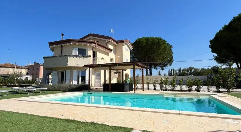 Villa Cangiano B&B and Pool - Image 1