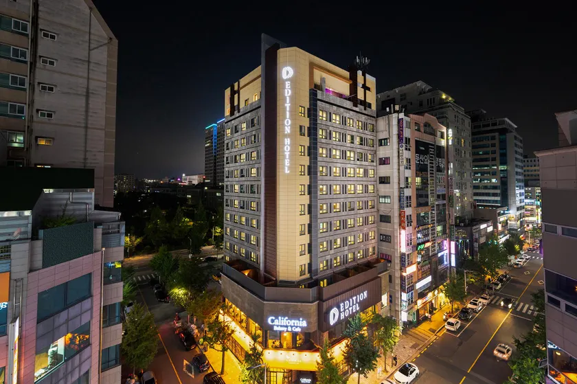 HOTEL D EDITION - Image 1