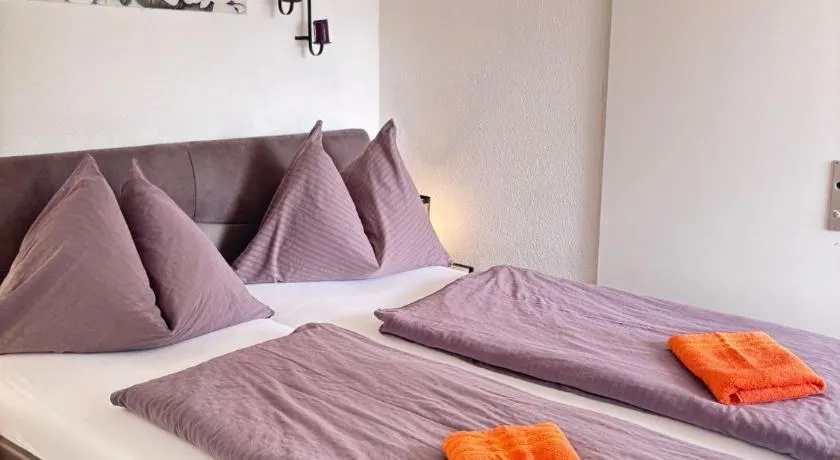 Labi s Room - Image 1