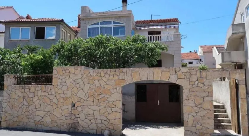 Apartments Brti - Image 1