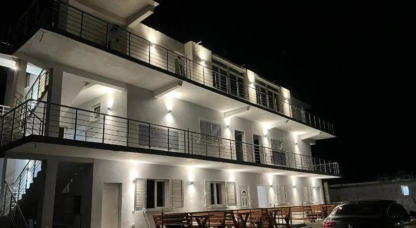 Hotel Familja Çuni Theth - Image 1