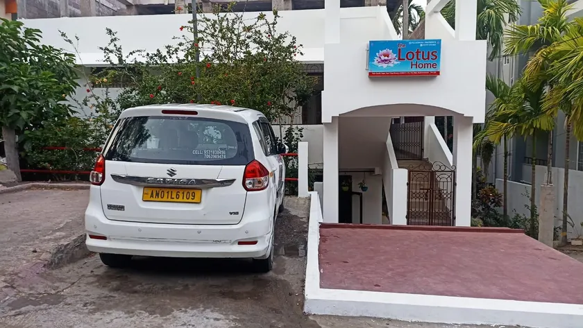 The Lotus Home - Near Marina Park And Aberdeen Bazar - Image 1