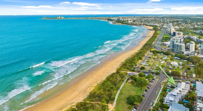 BEACHFRONT BLISS POSITIONED PERFECTLY IN COTTON TREE - Image 1