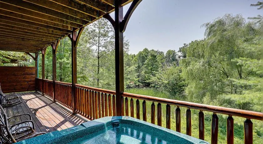 5 Star Lodge by Venture Smoky Mountains - Image 1