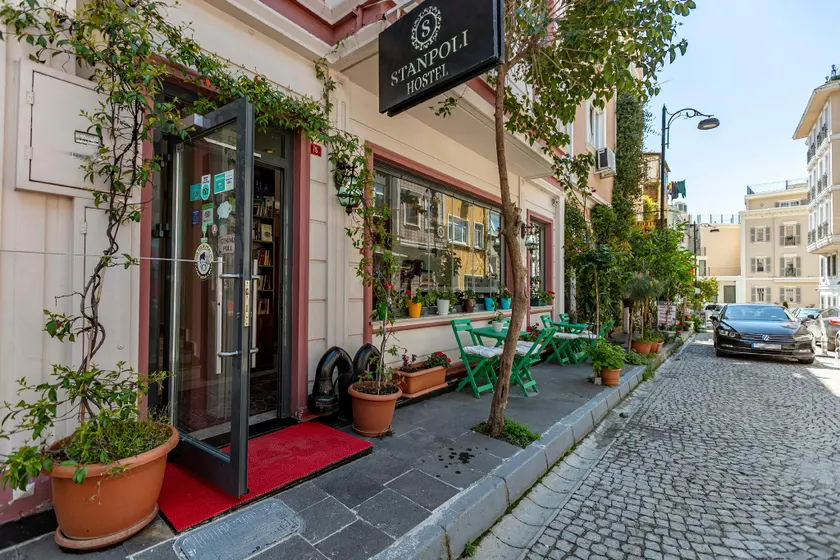 Stanpoli Hostel - Image 1