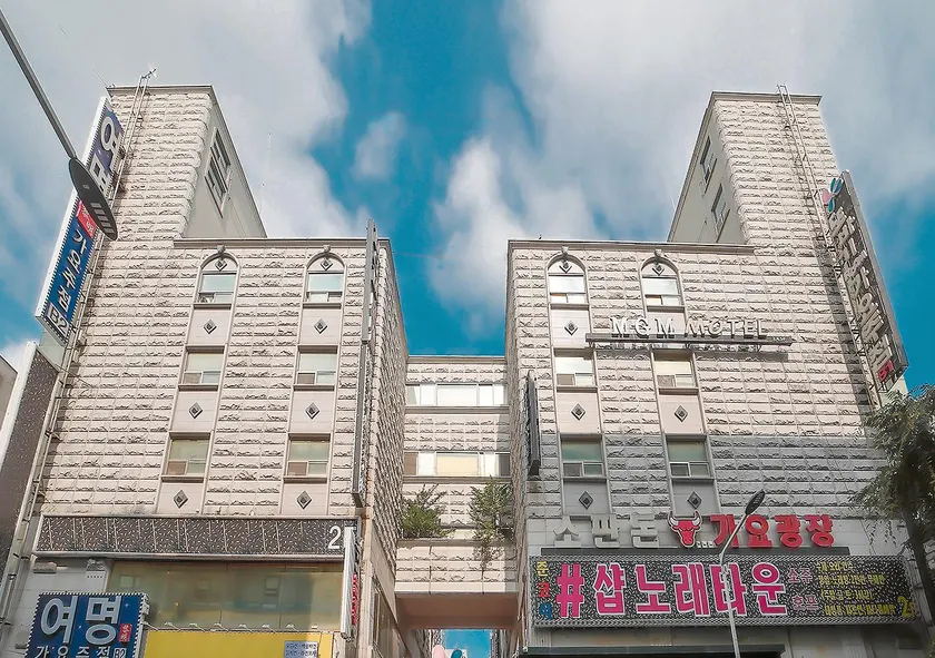 HOTEL ViA - Image 1